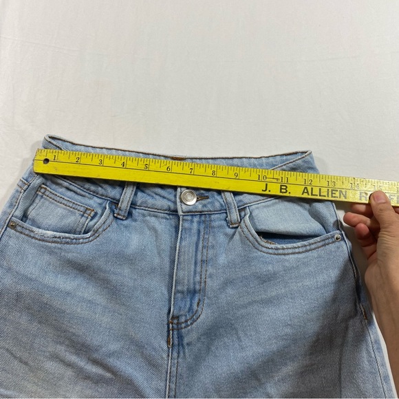 SO jeans Woman’s 25” super high rise Wide Leg Distressed Denim jeans light blue - Picture 4 of 9